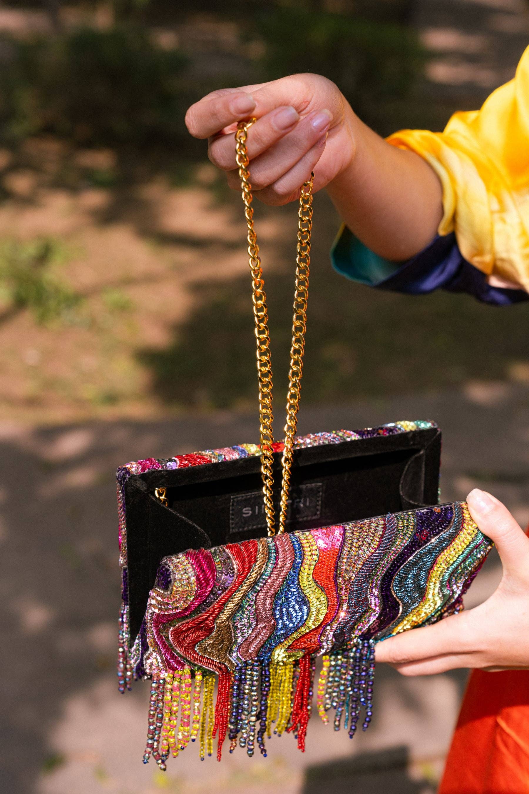Zari Dune Clutch