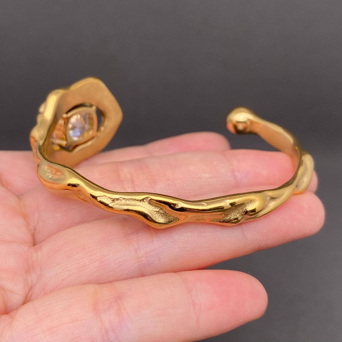 Zircon Inlaid 18K Gold Plated Stainless Steel Cuff - FGS